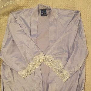 Apt. 9 Light Purple Robe with White Lace